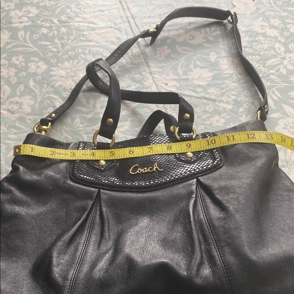 Authentic Coach Ashley Python. Excellent condition - Picture 11 of 13